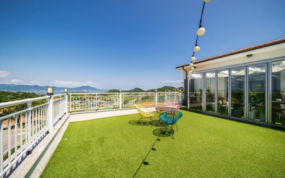 Фото Yeosu Little Forest Pension