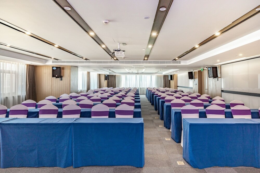 Фото Atour Hotel Daguanyuan Jinan