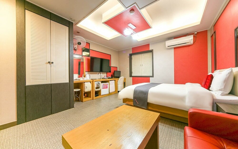 Фото Pohang Haedodong Olleh Motel