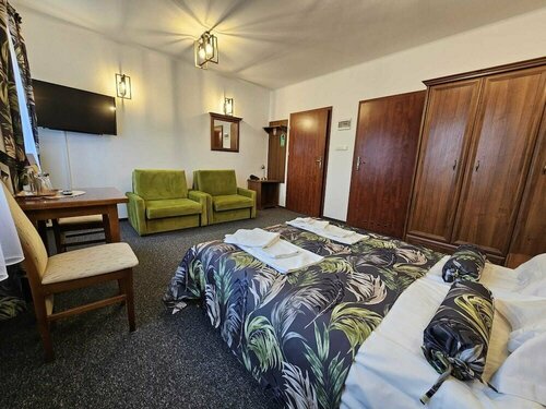 Гостиница Restauracja Hotel Imperial в Подкарпатском воеводстве