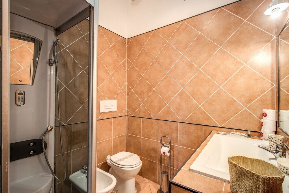 Фото Colonna Suite Luxury - Termini Station Big Apartment