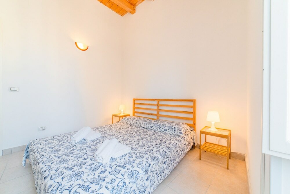 Фото Charm Of Ortigia Central Flat