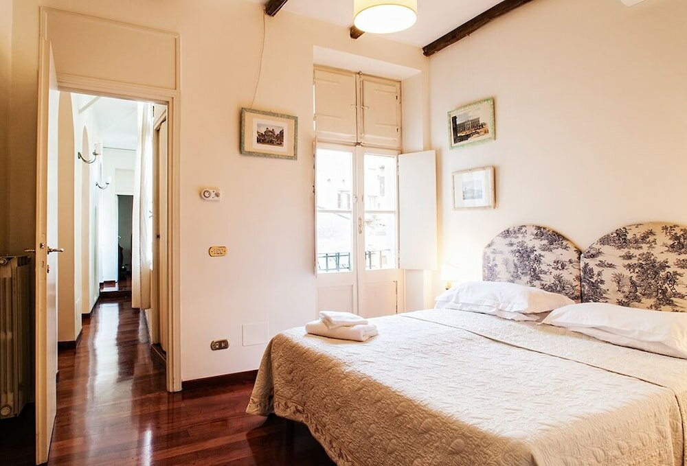 Фото Clock Terrace House - FromHometoRome