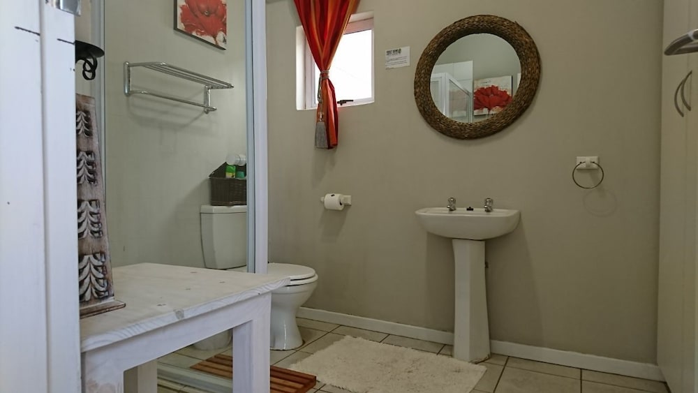 Фото Indigo Moon Guesthouse