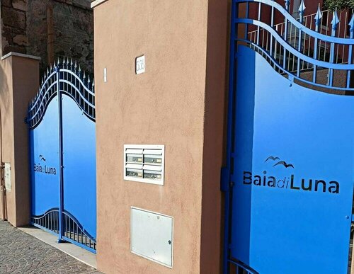 Гостиница Baia di Luna в Санте-Маринелле