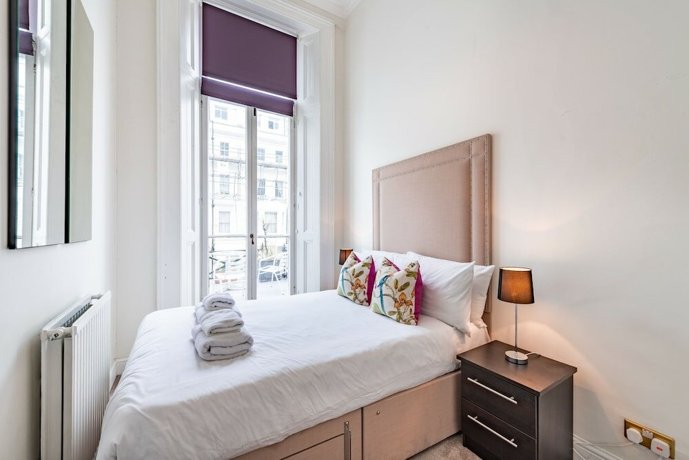 Фото Somerset Court Apartments