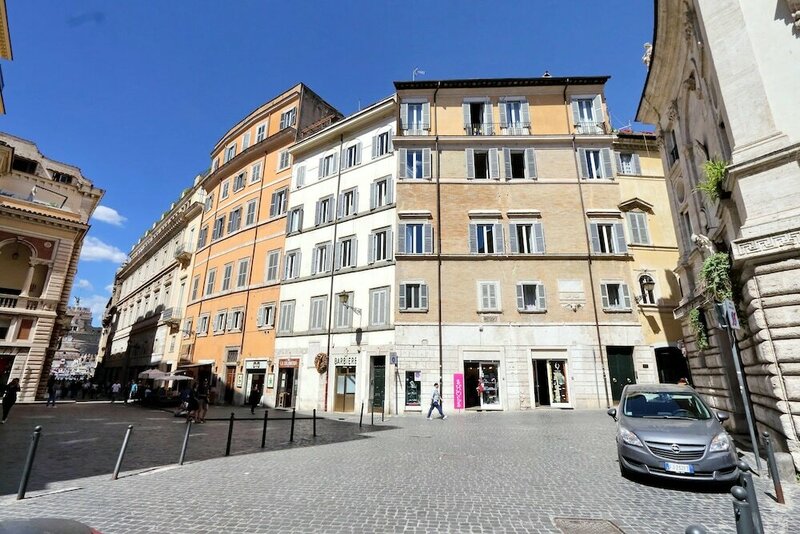 Апартаменты Banchi Nuovi House - Castel Sant'Angelo в Риме