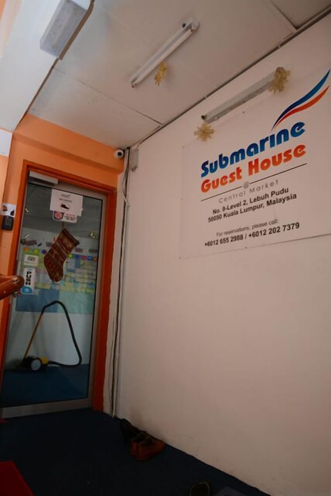 Фото Submarine Guest House Central Market - Hostel