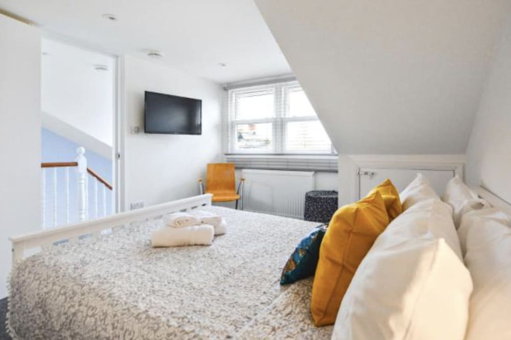 Фото Maida Vale Queens Park Warwick Avenue