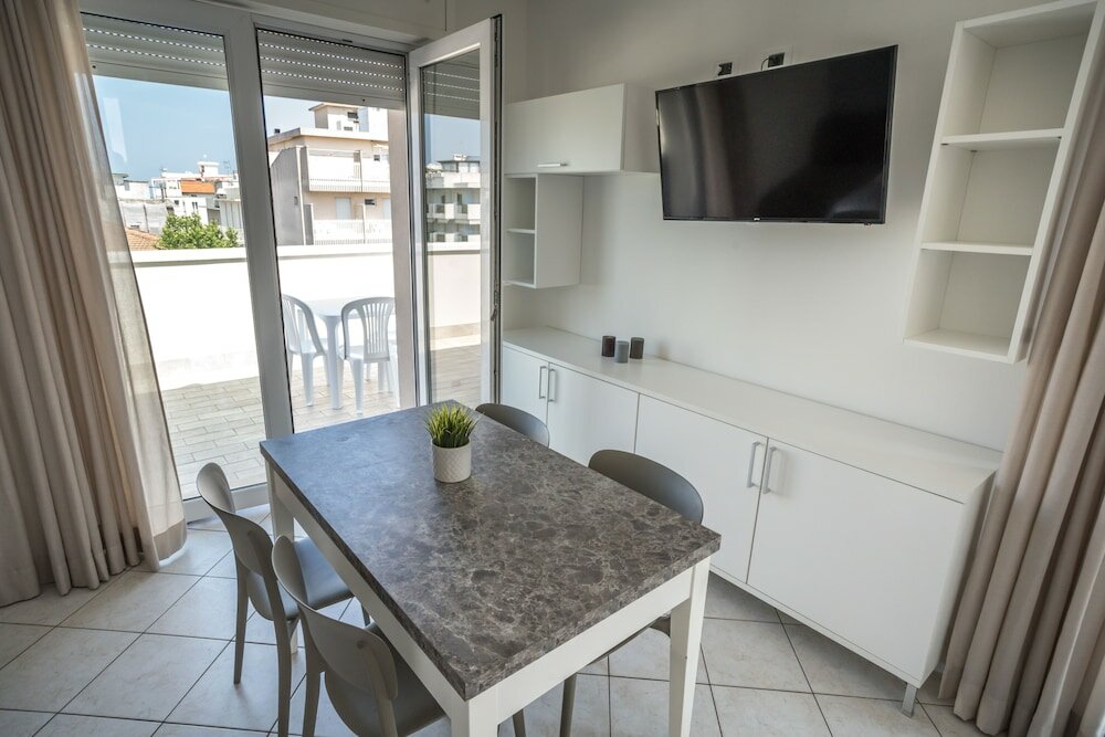 Фото Rimini Bay Suites & Residence