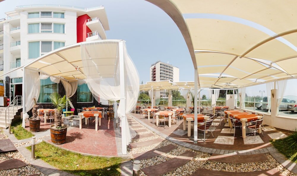 Фото Family Hotel Sunday