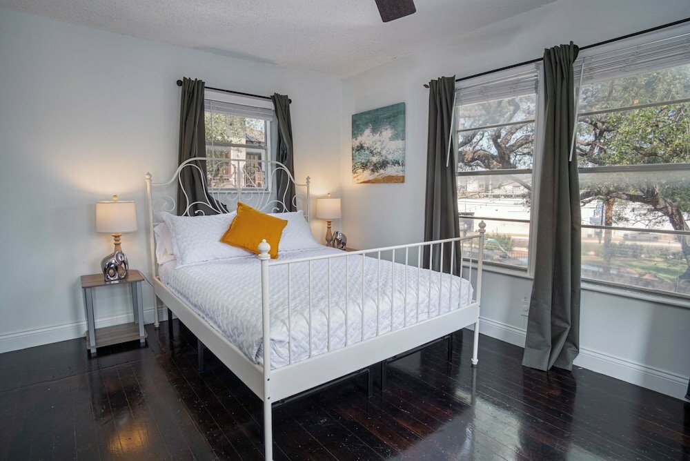 Фото Splash Into Vacation 6br Home w Pool & Waterslide