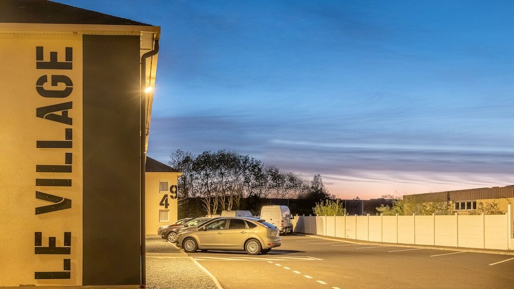 Фото The Originals City, Angers Sud – Le Village 49