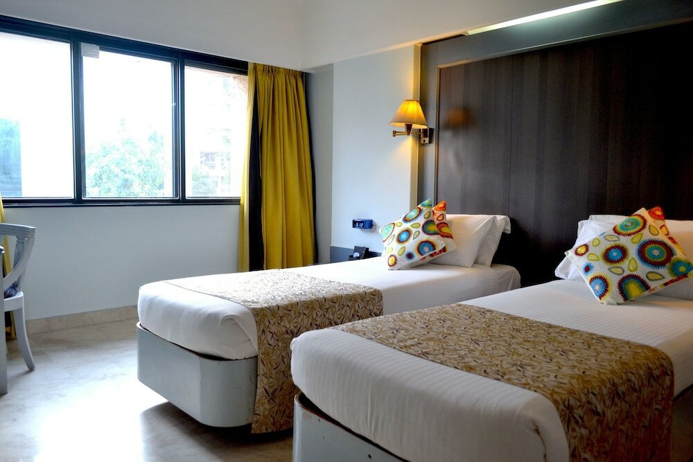 Фото The Emerald Hotel & Executive Apartments