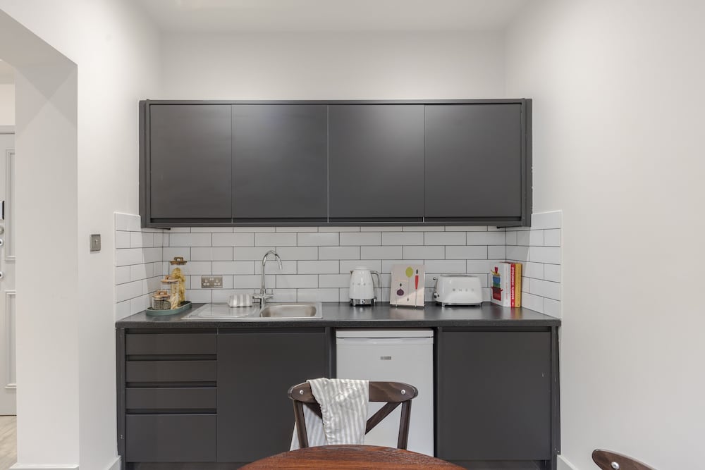 Фото Your Apartment Tooting