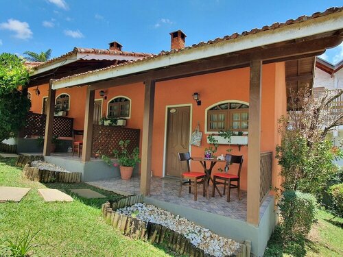 Гостиница Chalés Valle Florido в Штате Минас-Жерайс