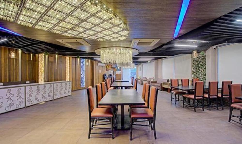 Фото Fabhotel Kia Residency