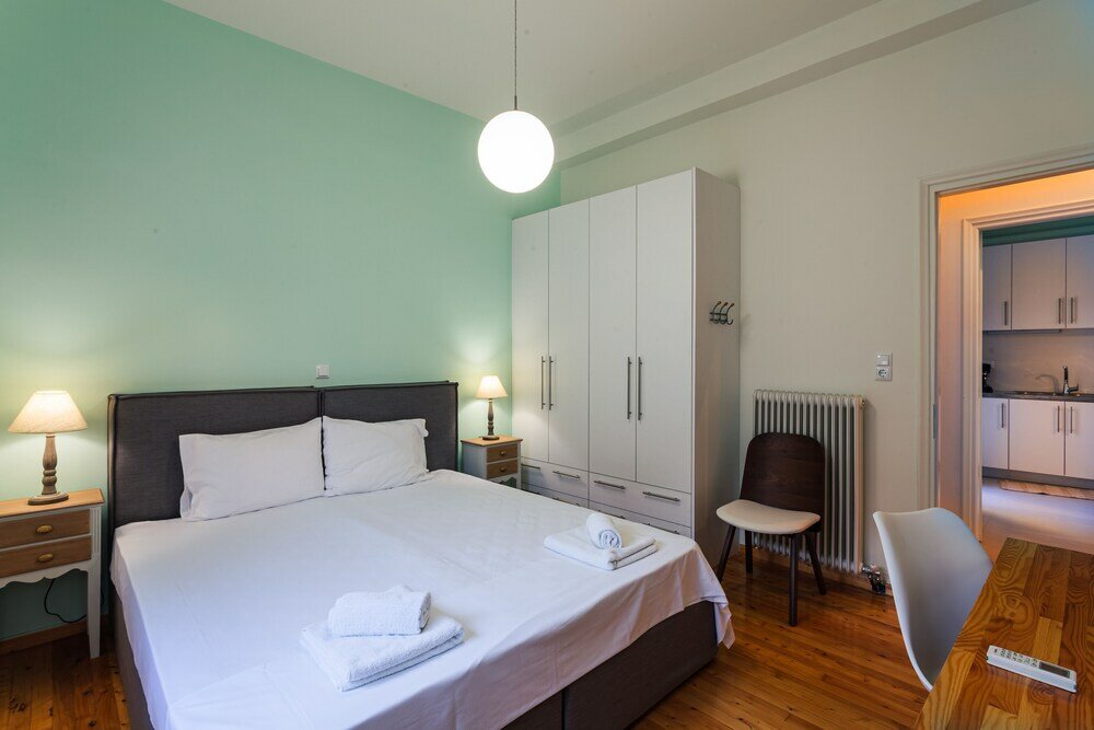 Фото Upscale Modern Escape in the Historic Center