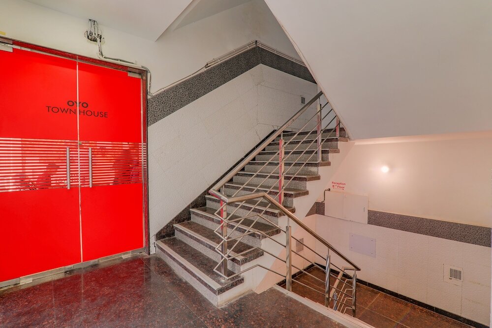 Фото Fabexpress The Mall Inn