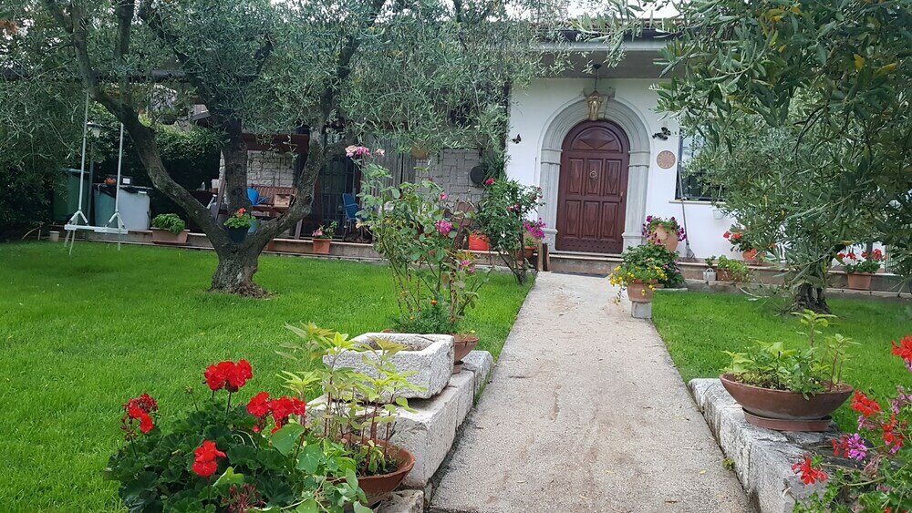 Фото B&b Villa Maria Paola Resort Isernia