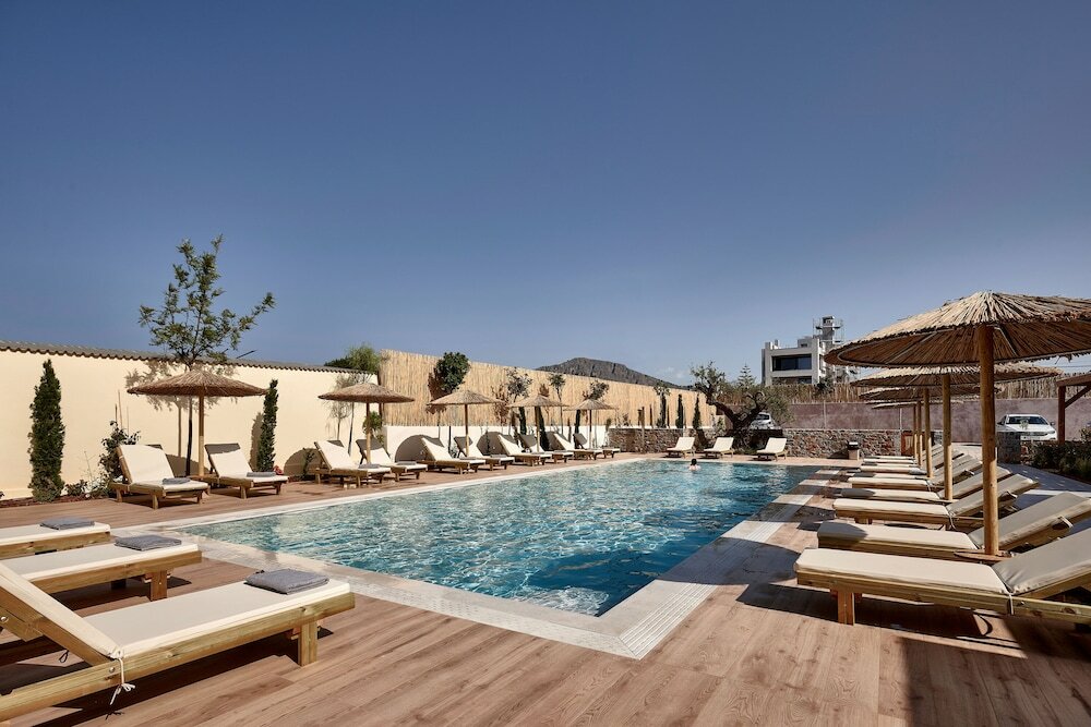 Фото Volta Suites and Villas