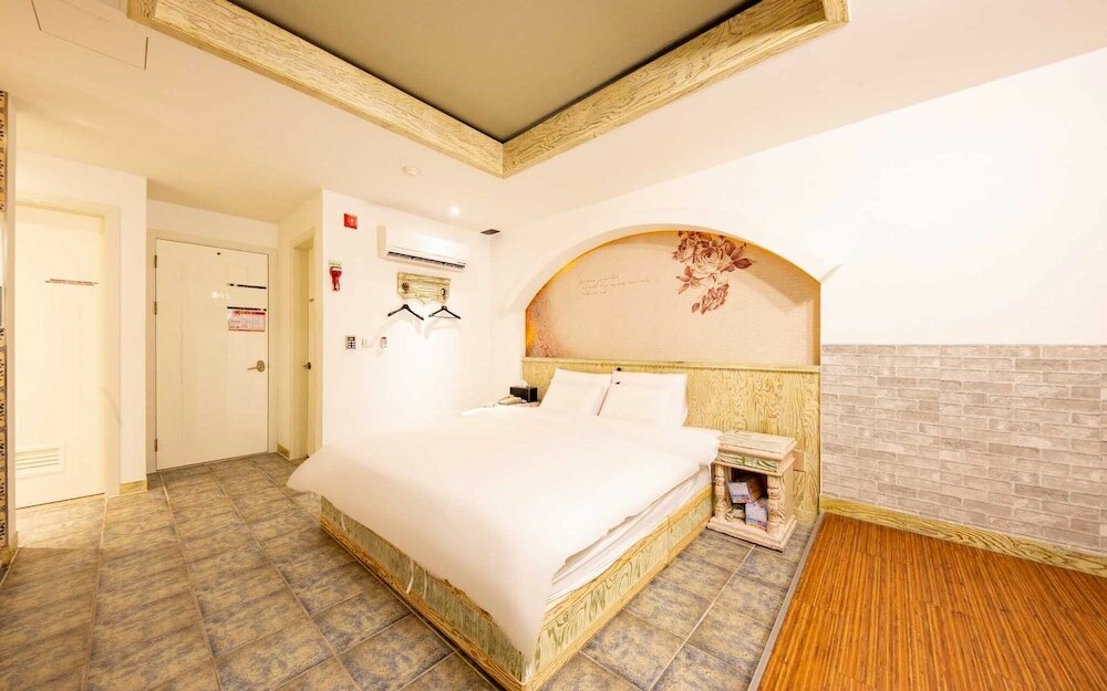 Фото Daejeon Yongjeon I