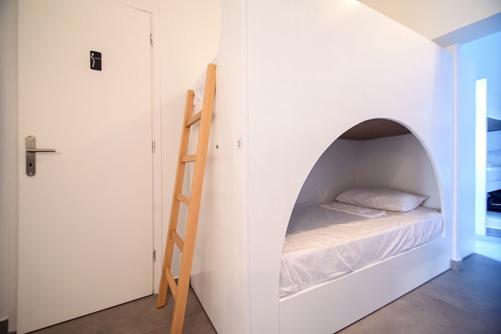 Фото Central Oia Hostel