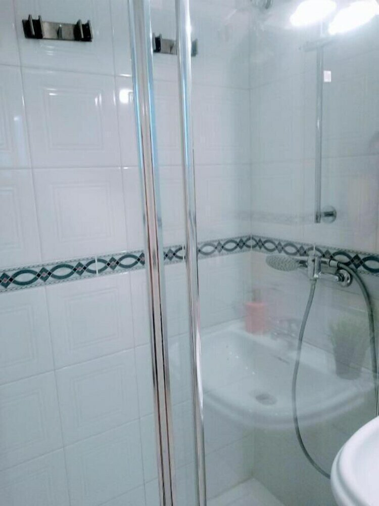 Фото Wish-Suite San Jacinto de Sevilla Apartment