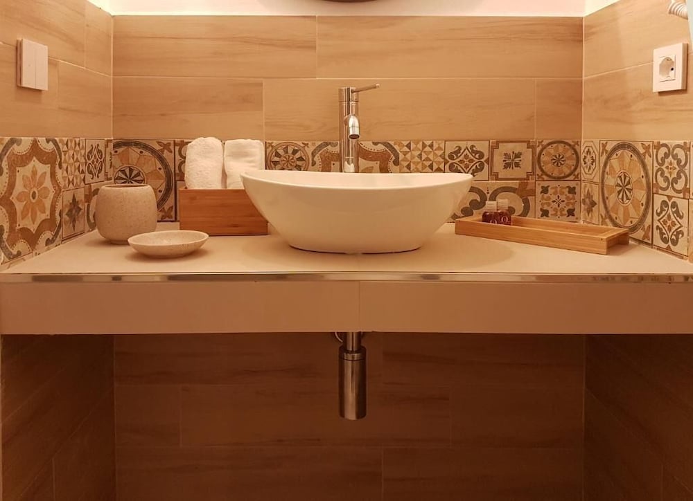 Фото Break For Two