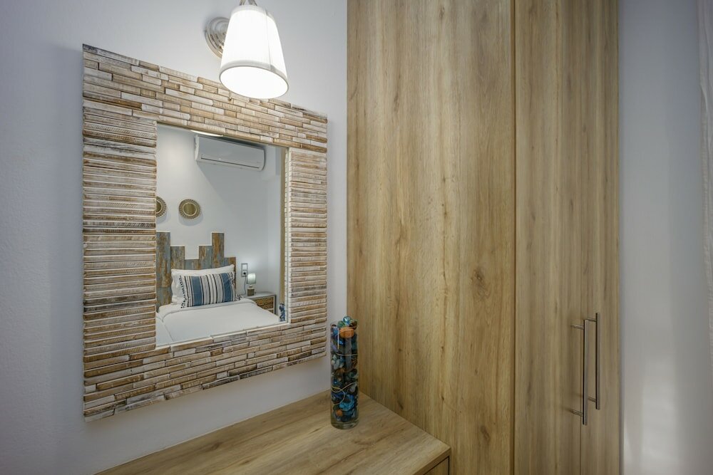 Фото Semes Luxury Apartments by Estia