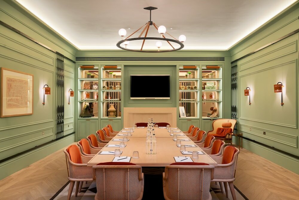 Фото Hart Shoreditch Hotel London, Curio Collection by Hilton