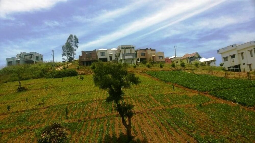 Фото Vridhavan Mist City