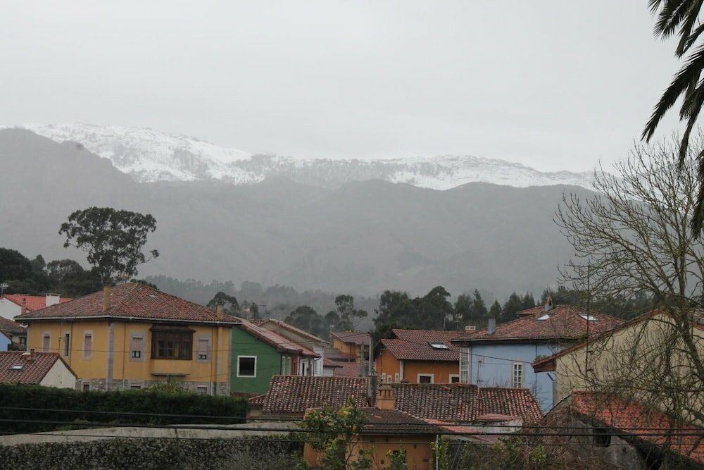 Фото Llanes International Hostel