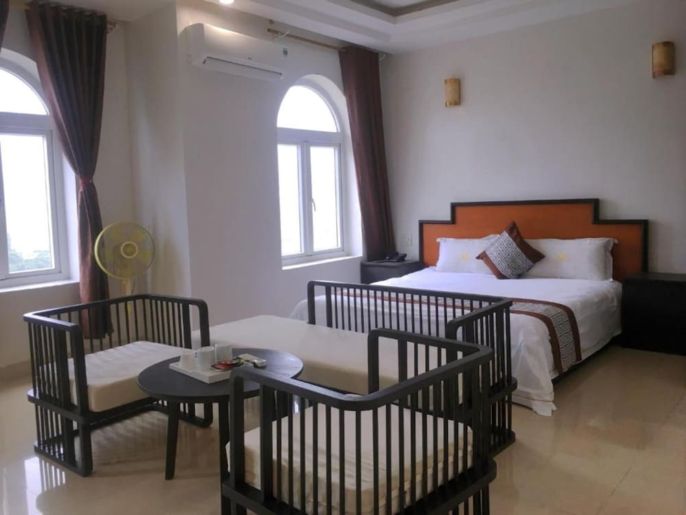 Фото Song Hong View Hotel