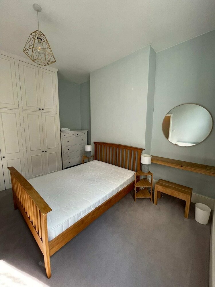 Фото Bright & Beautiful 1bd Flat - South Wimbledon