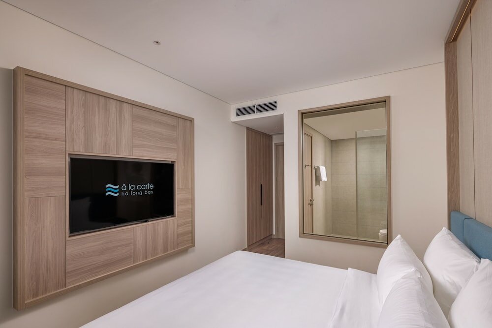 Фото A La Carte Ha Long Bay Managed by Taseco