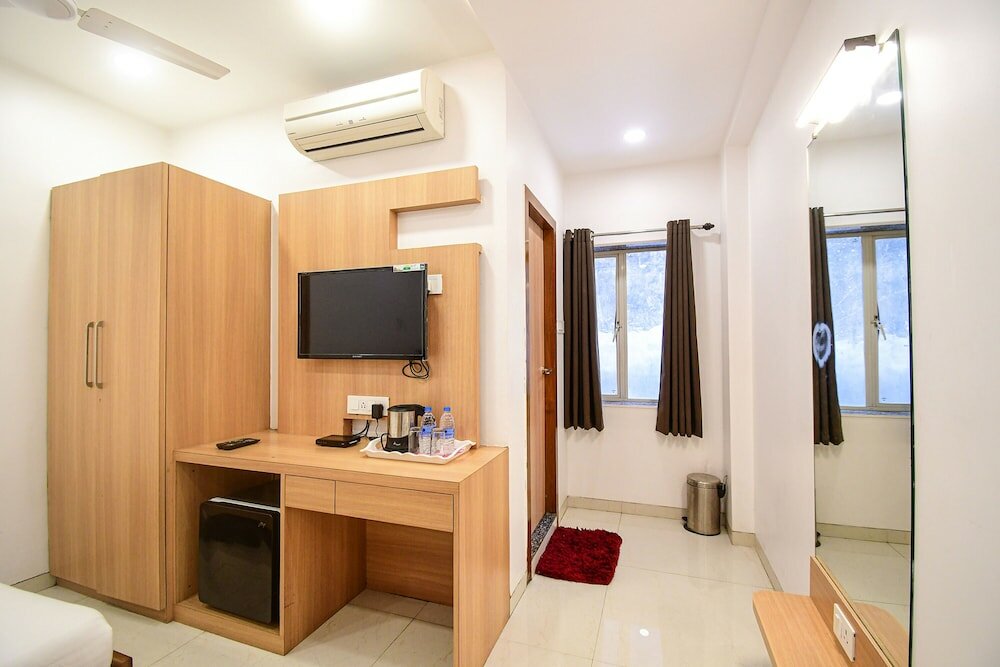 Фото Fabhotel Stay Inn International