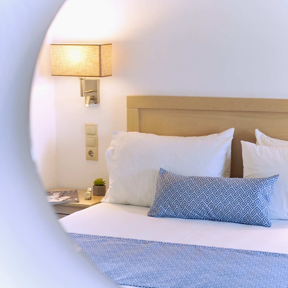 Фото Veneto Sea View Apartments