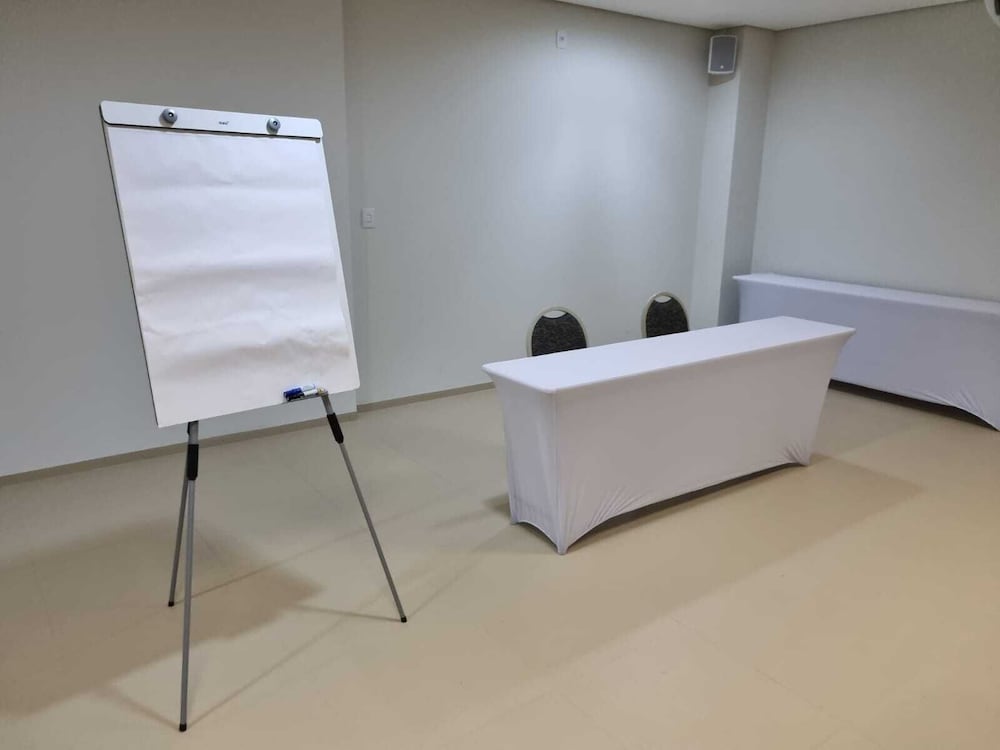 Фото Hotel Plaza Garden