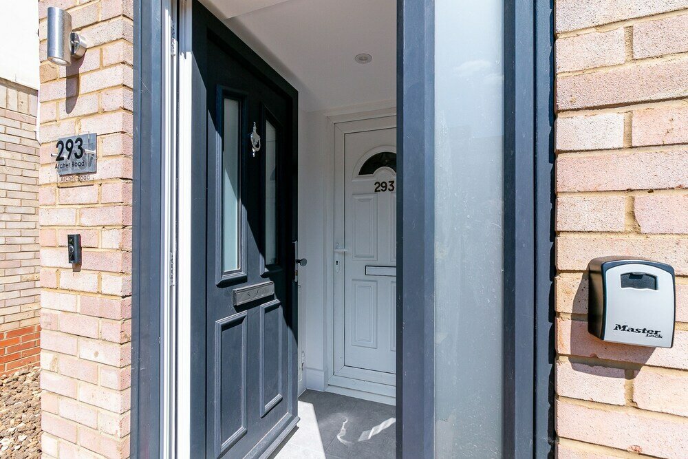 Фото Archers House