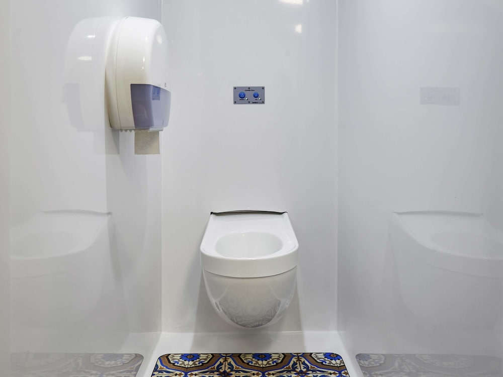 Фото HotelF1 Paris Porte de Châtillon