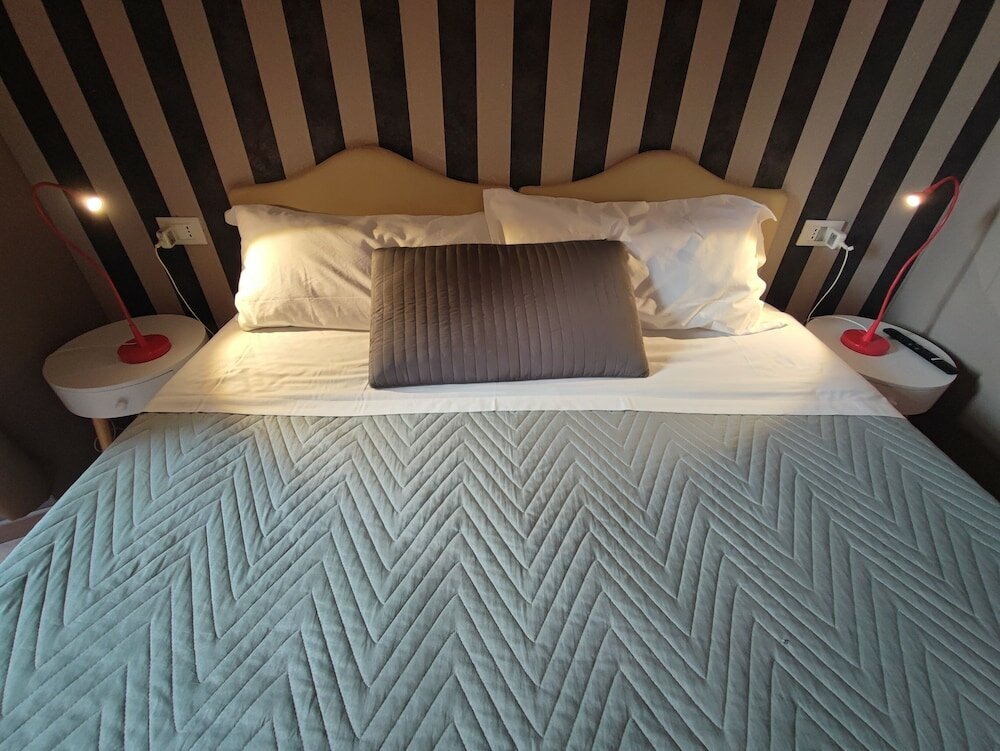 Фото Romalive Hotel