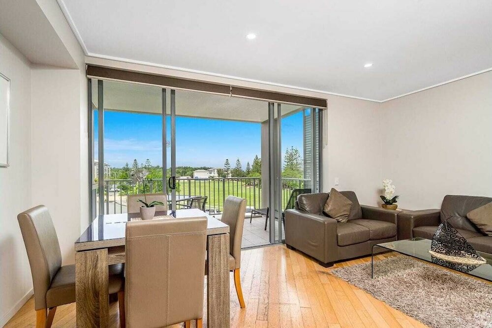 Фото Luxury Apartments at Salt Village