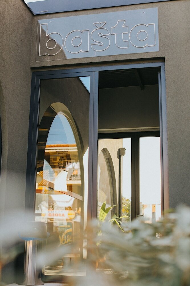 Фото Hotel septembar