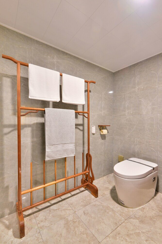 Фото Isvara Flowing Ocean Guesthouse