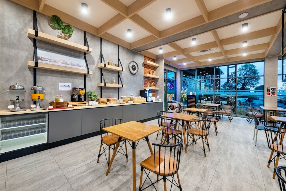 Фото Plaai Plus Hotel Rayong