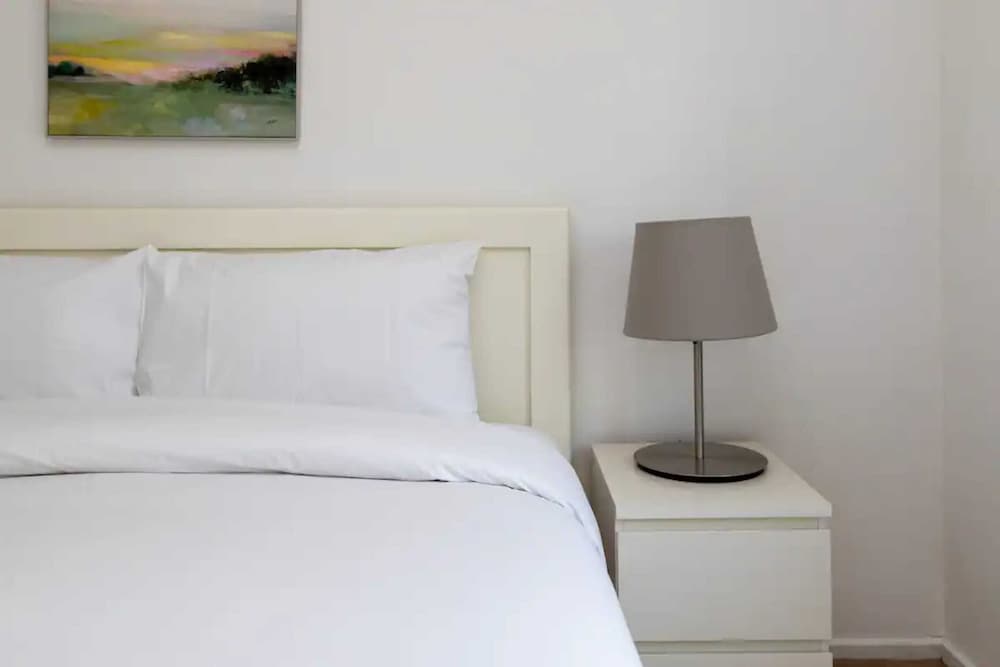 Фото Spacious & Welcoming 4bd House - Kennington