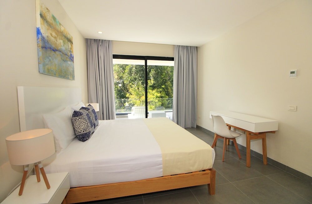 Фото Nick Price Apartments by Spot Rentals