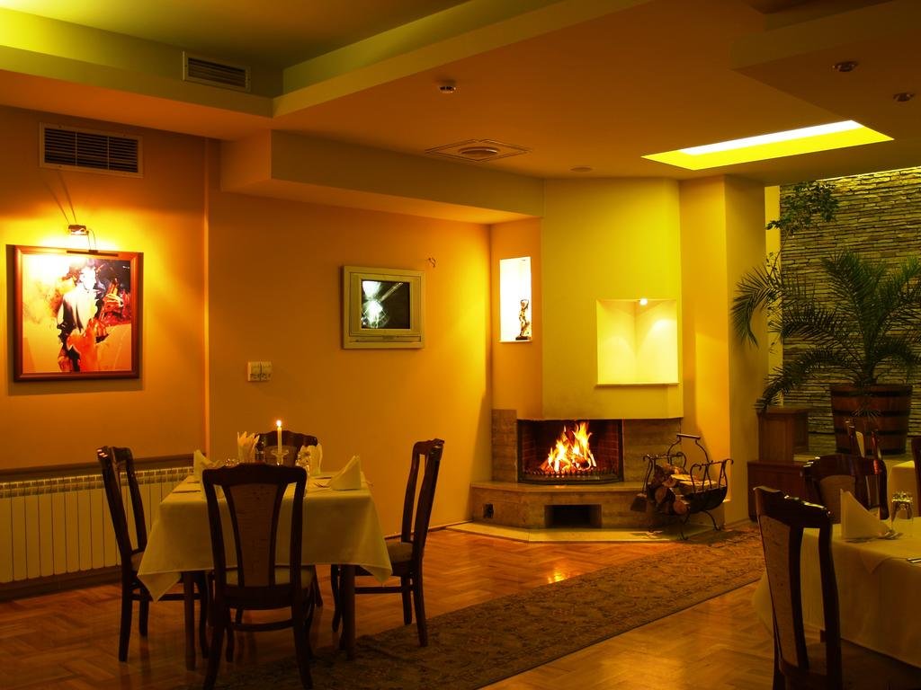 Фото National Palace Hotel