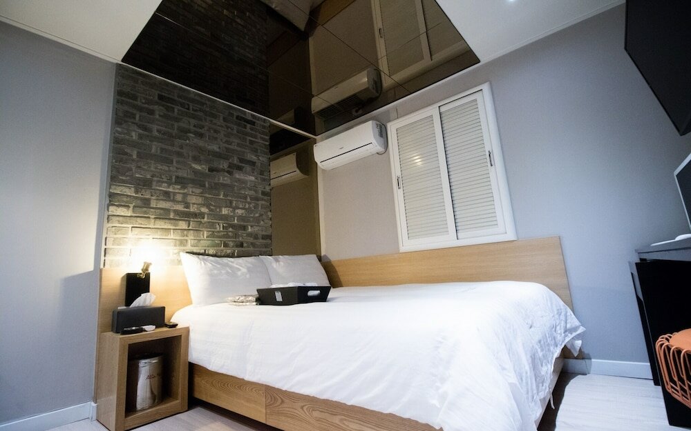 Фото Nonhyeon All In